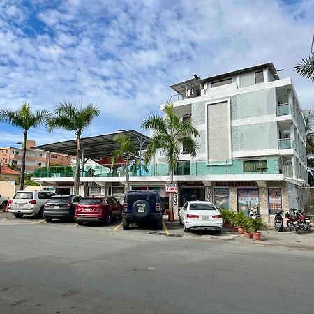 Hotel Restaurant Hamilton بوكا شيكا المظهر الخارجي الصورة