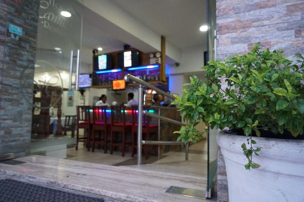 Hotel Restaurant Hamilton بوكا شيكا المظهر الخارجي الصورة