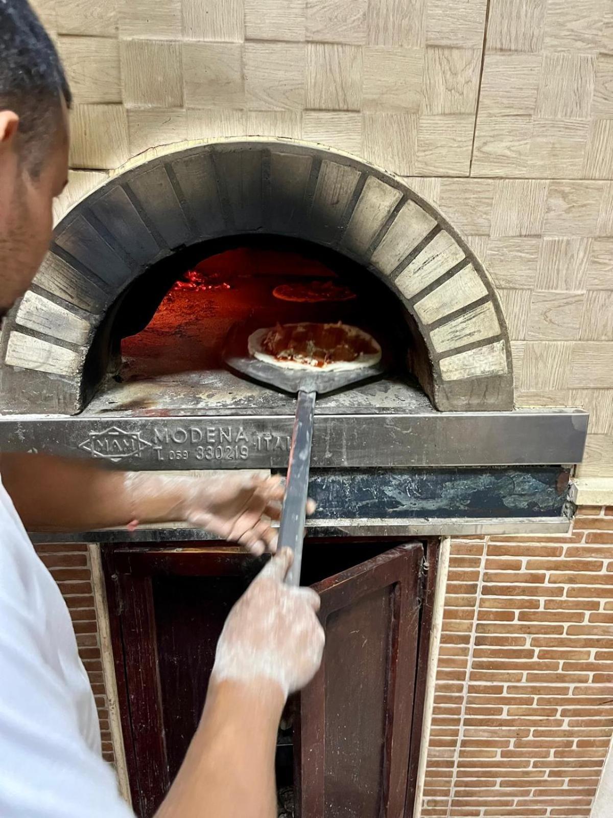 Hotel Restaurant Hamilton بوكا شيكا المظهر الخارجي الصورة