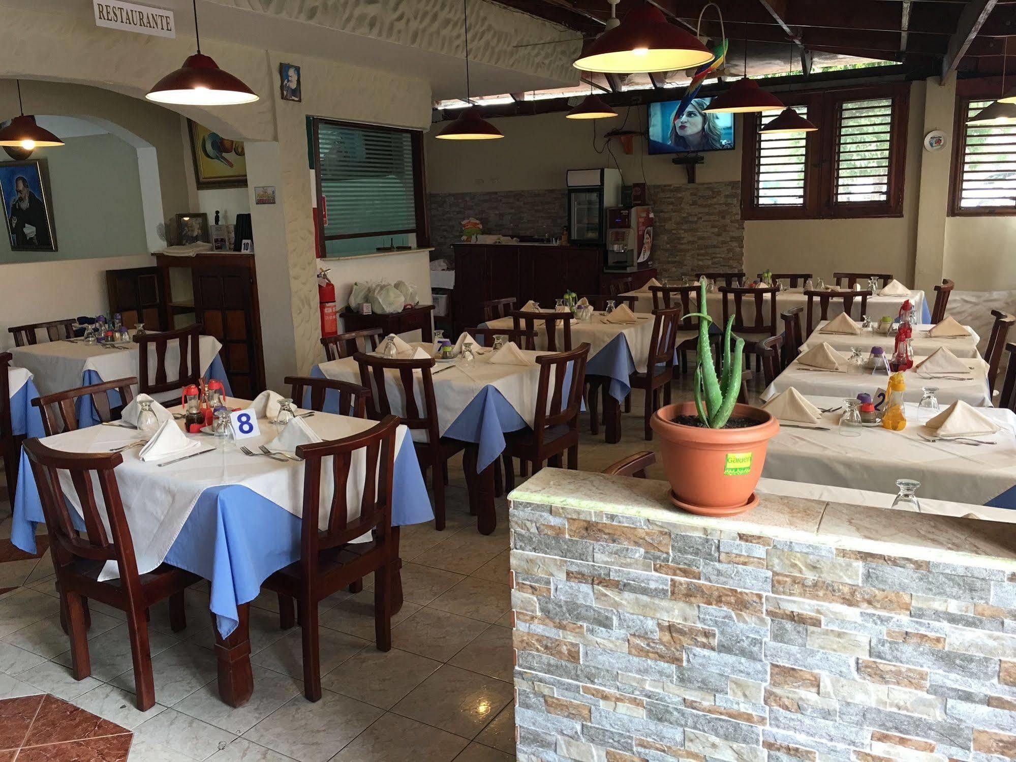 Hotel Restaurant Hamilton بوكا شيكا المظهر الخارجي الصورة